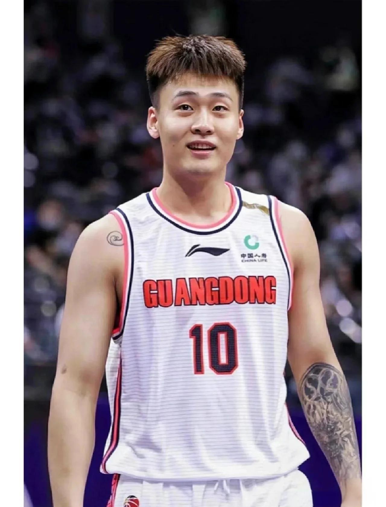 北美篮球明星在国际赛场上大放异彩，引人瞩目的简单介绍